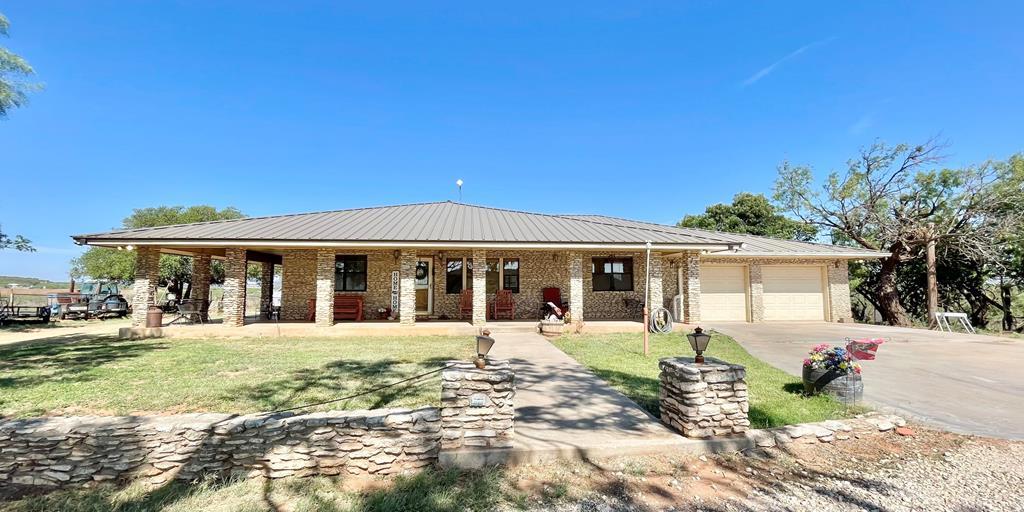 Real Estate: Own a Working Cattle Ranch Near Robert Lee - Vimarsana News