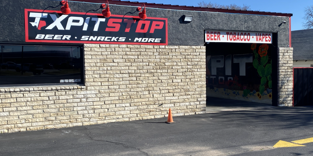 Lake View Grads Open Vape Shop & Beer Barn on S. Bryant