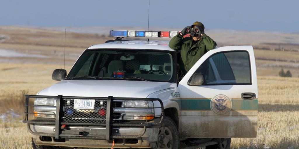 Agents Recover Body of Deceased Migrant in the Desert Near Sanderson - Vimarsana News