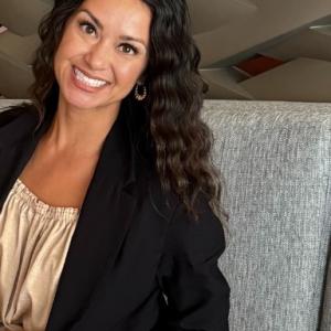 Profile picture for user apolynne mccarthy